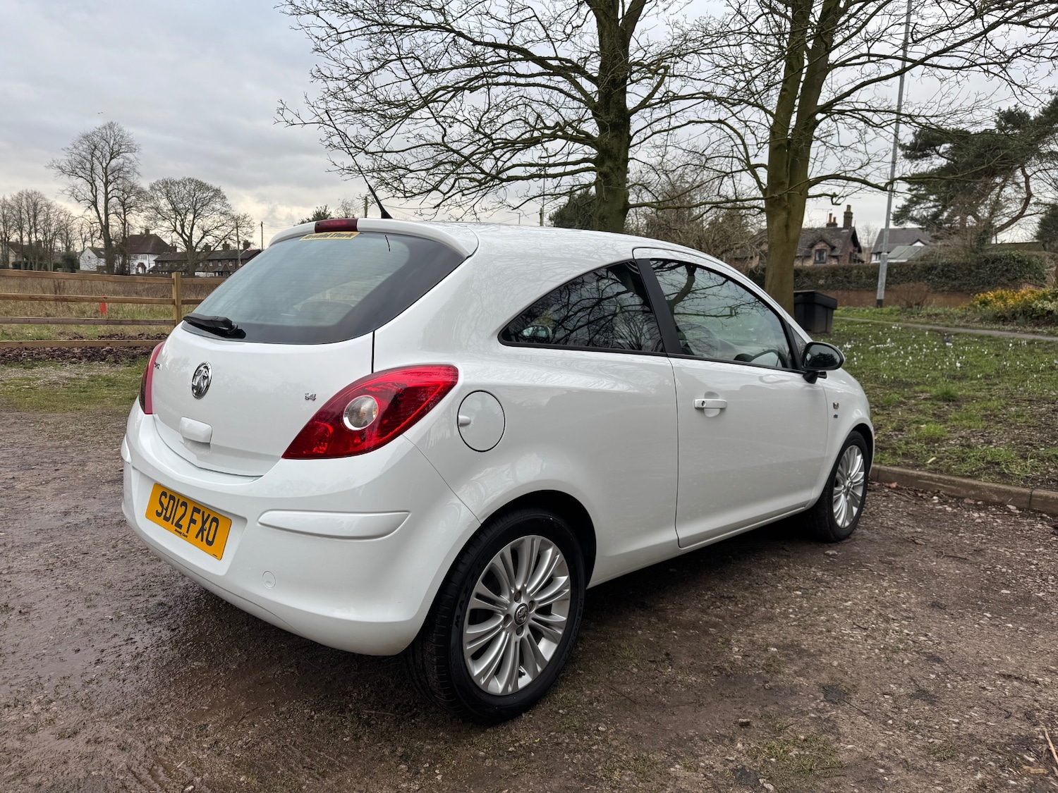 Used Vauxhall Corsa 2012 for sale - 77572498: Photo 4