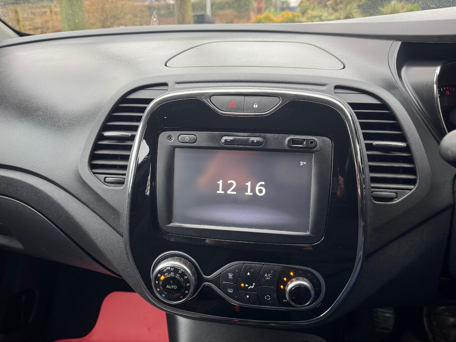 Used Renault Captur 2016 for sale - 77570230: Photo 16