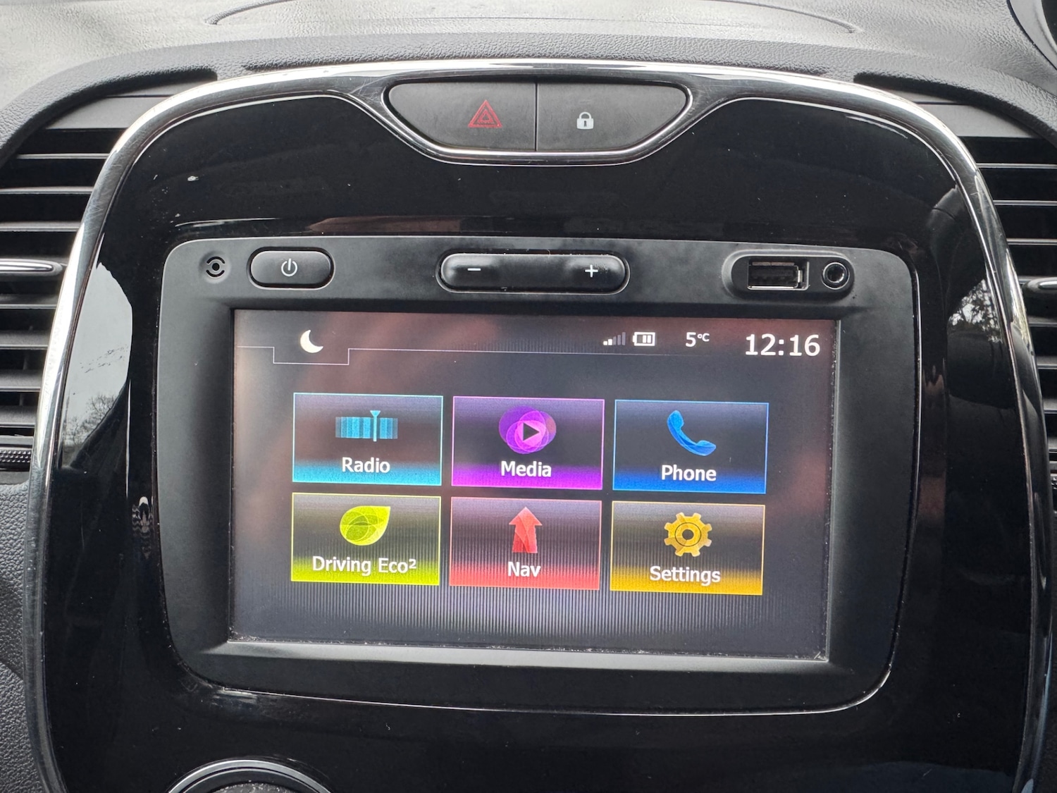 Used Renault Captur 2016 for sale - 77570230: Photo 17