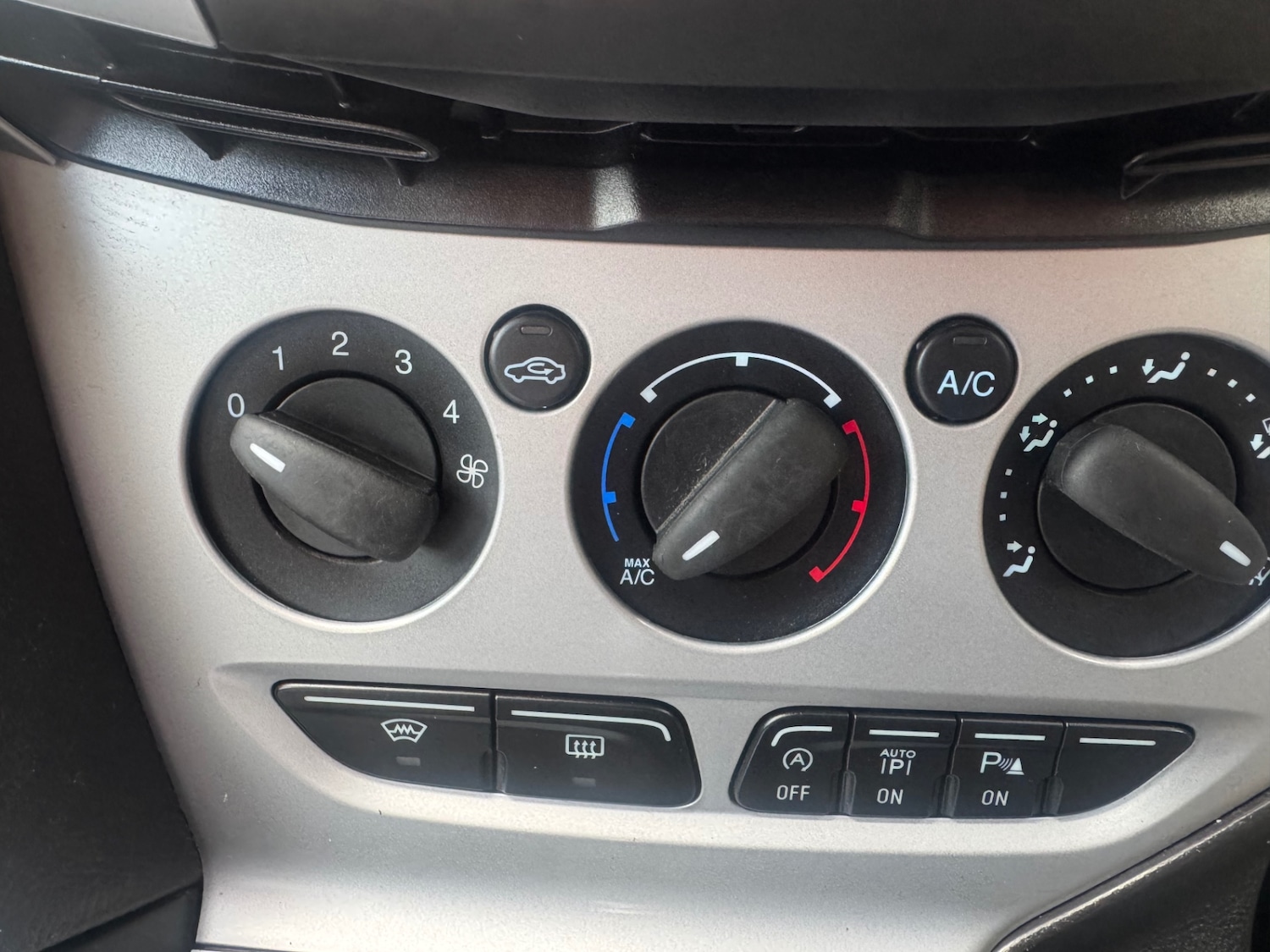 Used Ford Focus 2014 for sale - 77571764: Photo 19