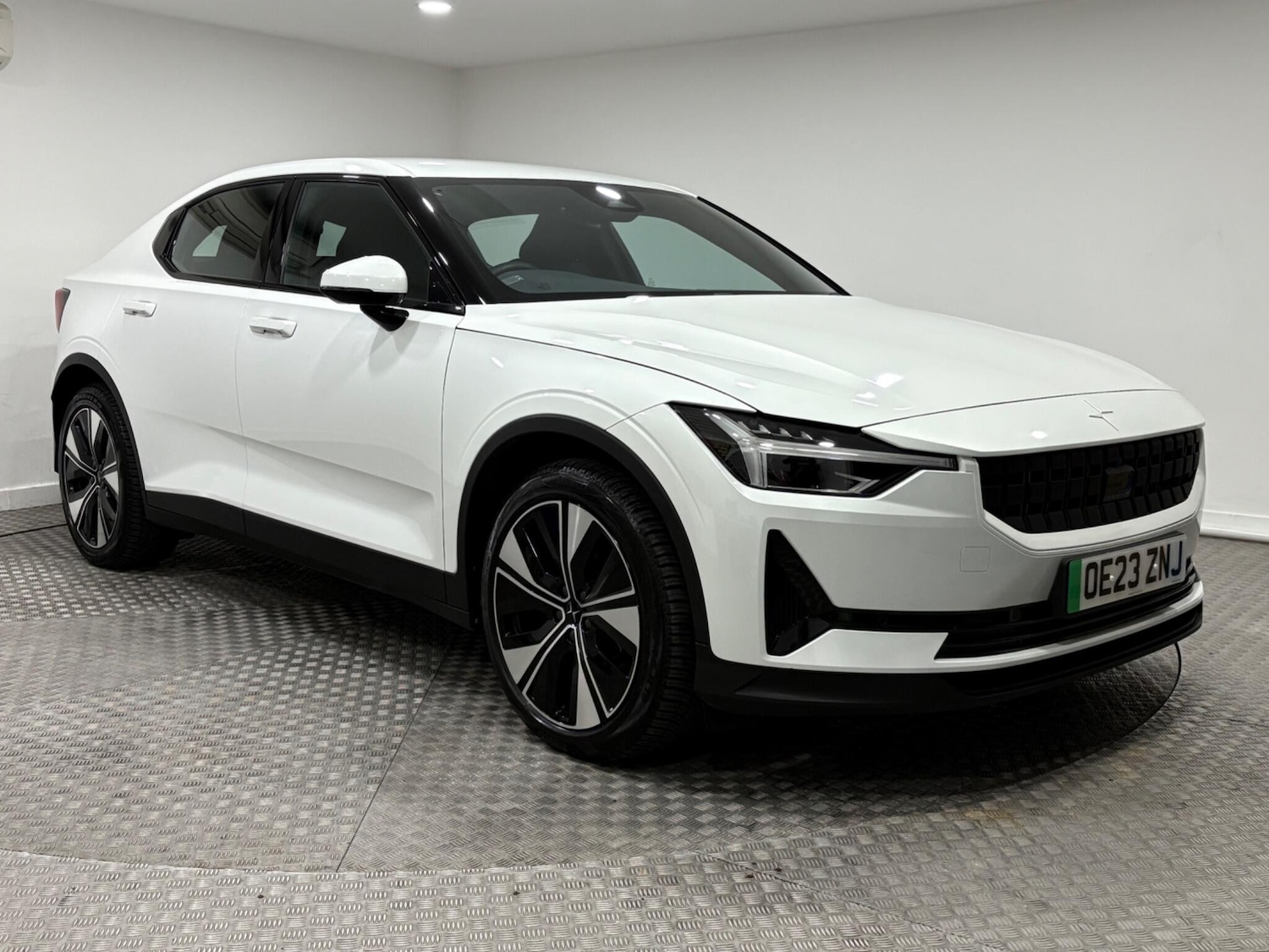 Used Polestar Polestar 2 2023 for sale - 76865315: Photo 1