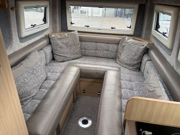 Used Volkswagen Crafter 2022 for sale - 76610192: Photo