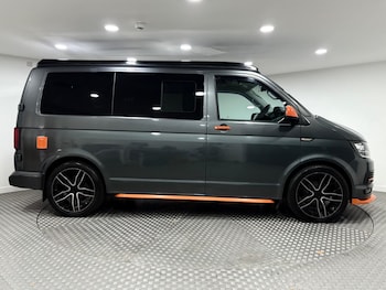Used Volkswagen Transporter 2019 for sale - 76610194: Photo