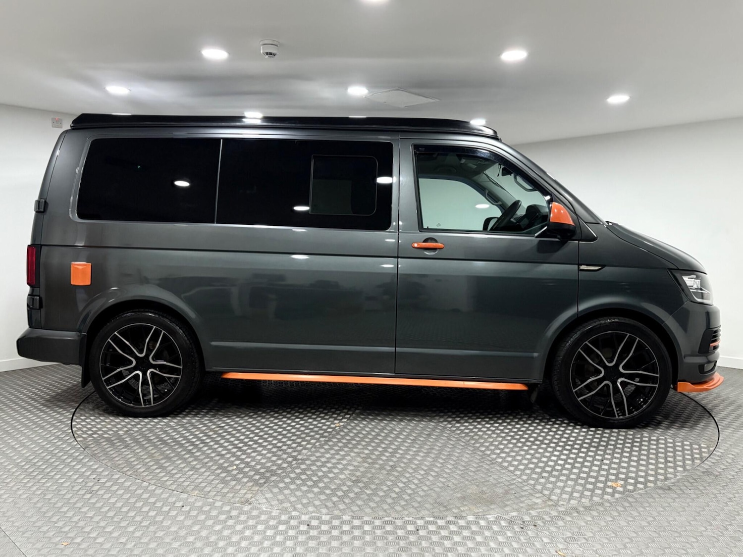 Used Volkswagen Transporter 2019 for sale - 77021192: Photo 3