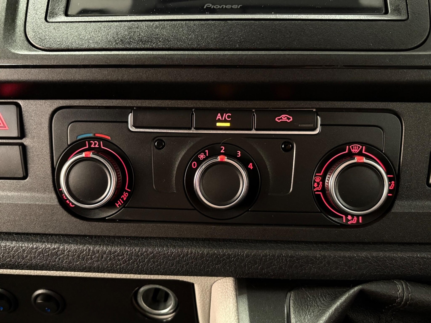 Used Volkswagen Transporter 2019 for sale - 77021192: Photo 36