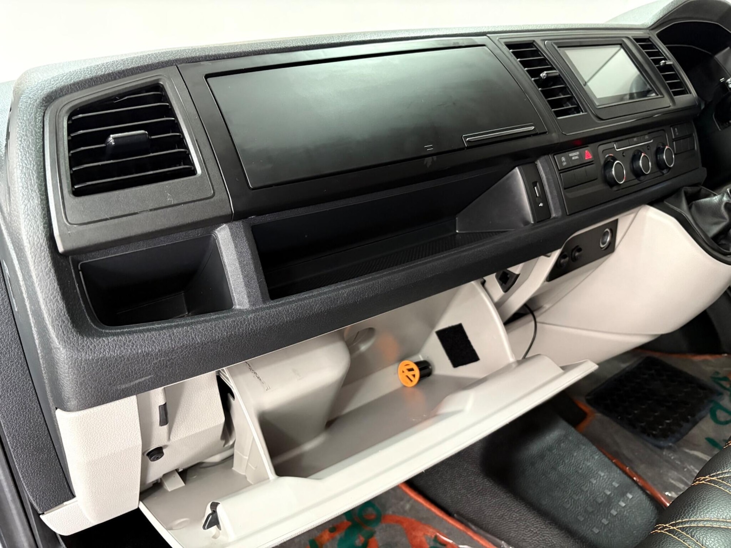 Used Volkswagen Transporter 2019 for sale - 77021192: Photo 38