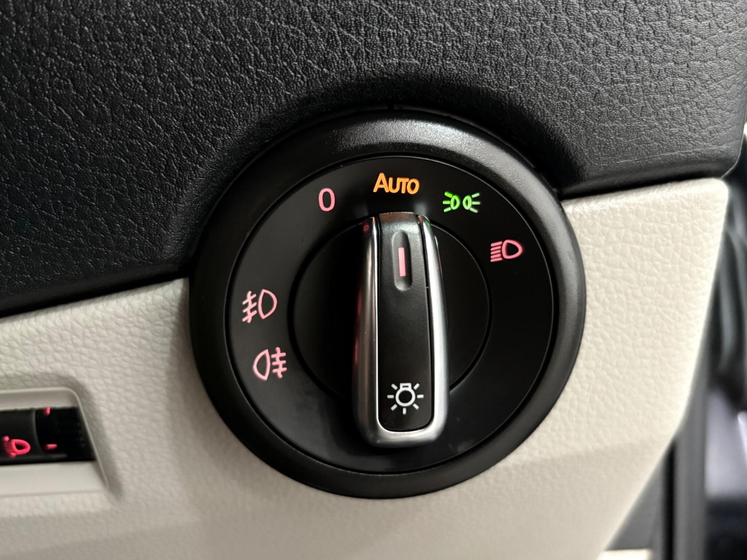 Used Volkswagen Transporter 2019 for sale - 77021192: Photo 39