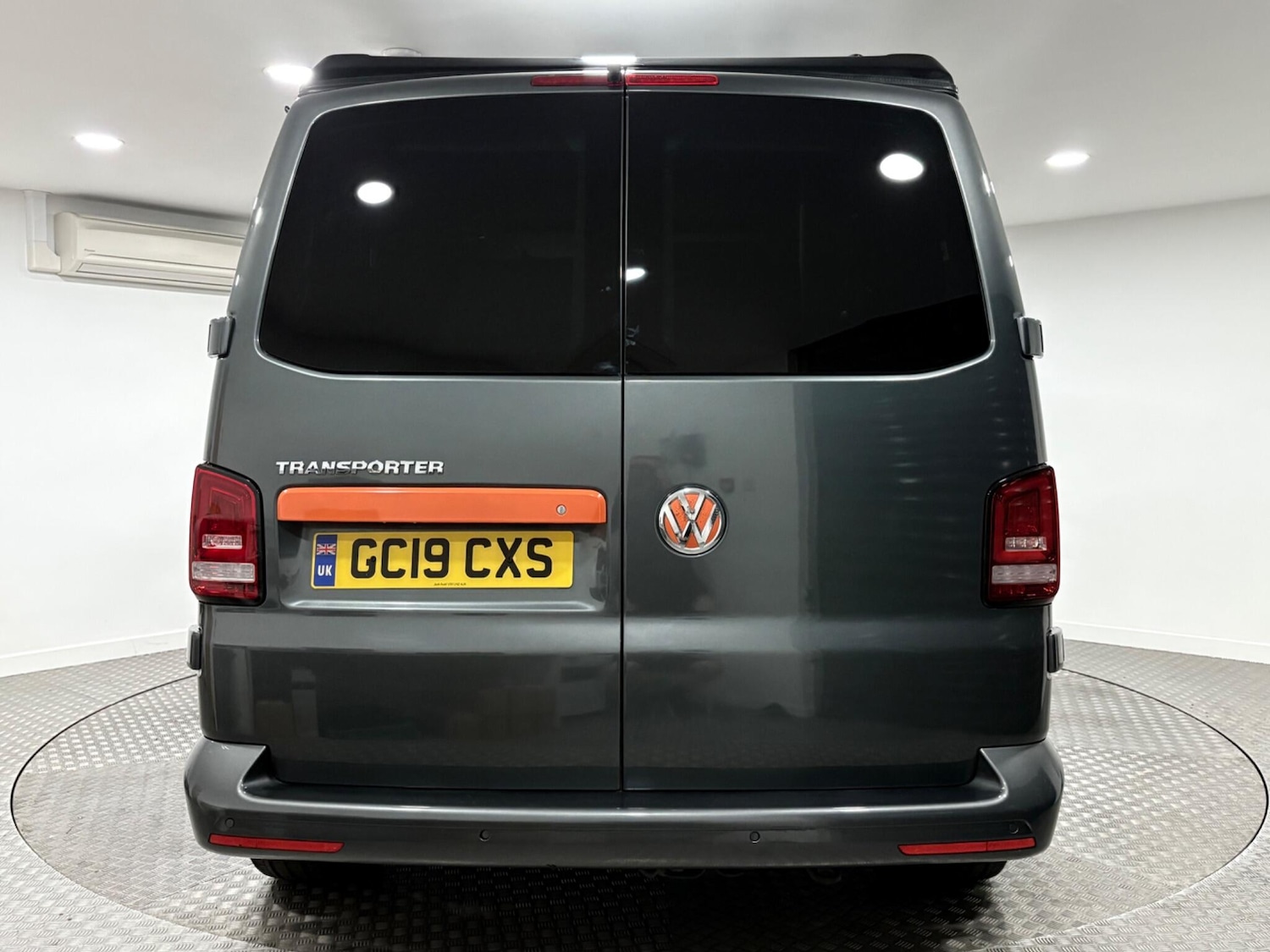 Used Volkswagen Transporter 2019 for sale - 77021192: Photo 5