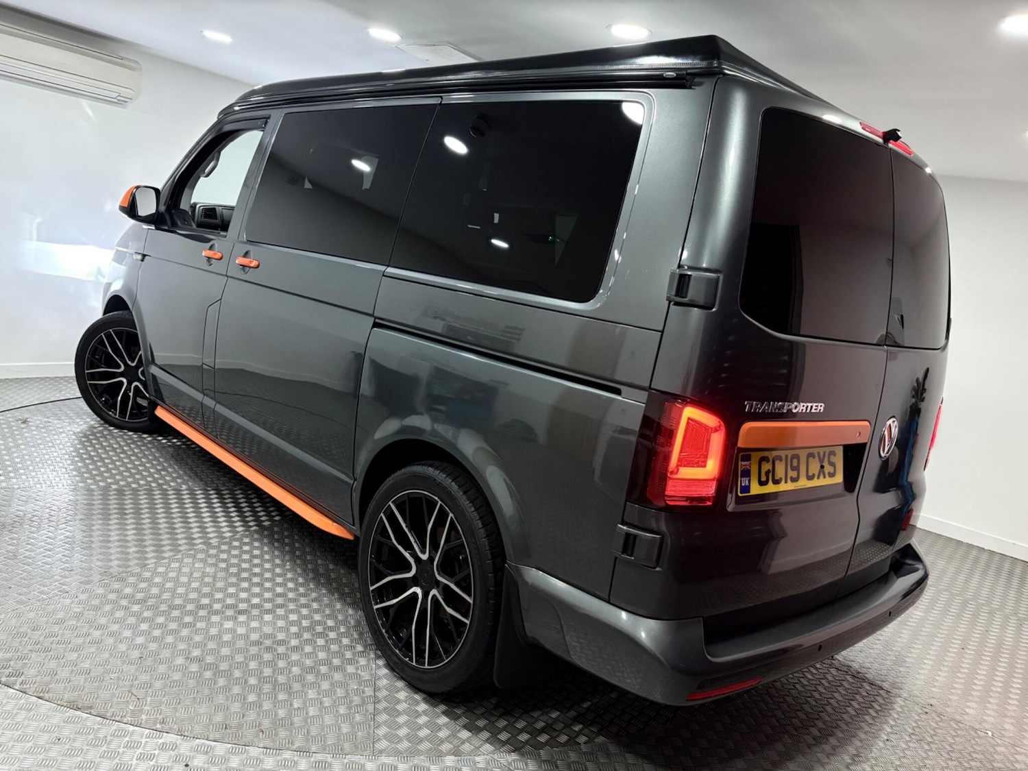 Used Volkswagen Transporter 2019 for sale - 77021192: Photo 50