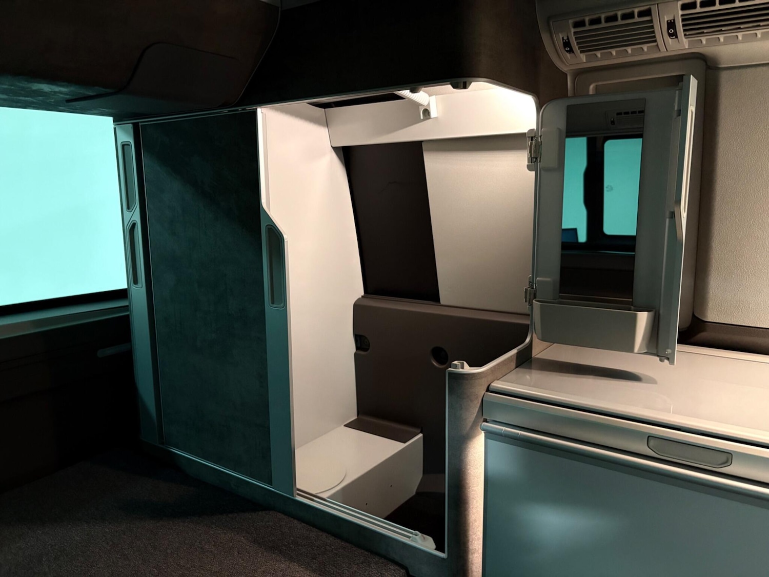 Used Volkswagen California 2024 for sale - 77411226: Photo 22