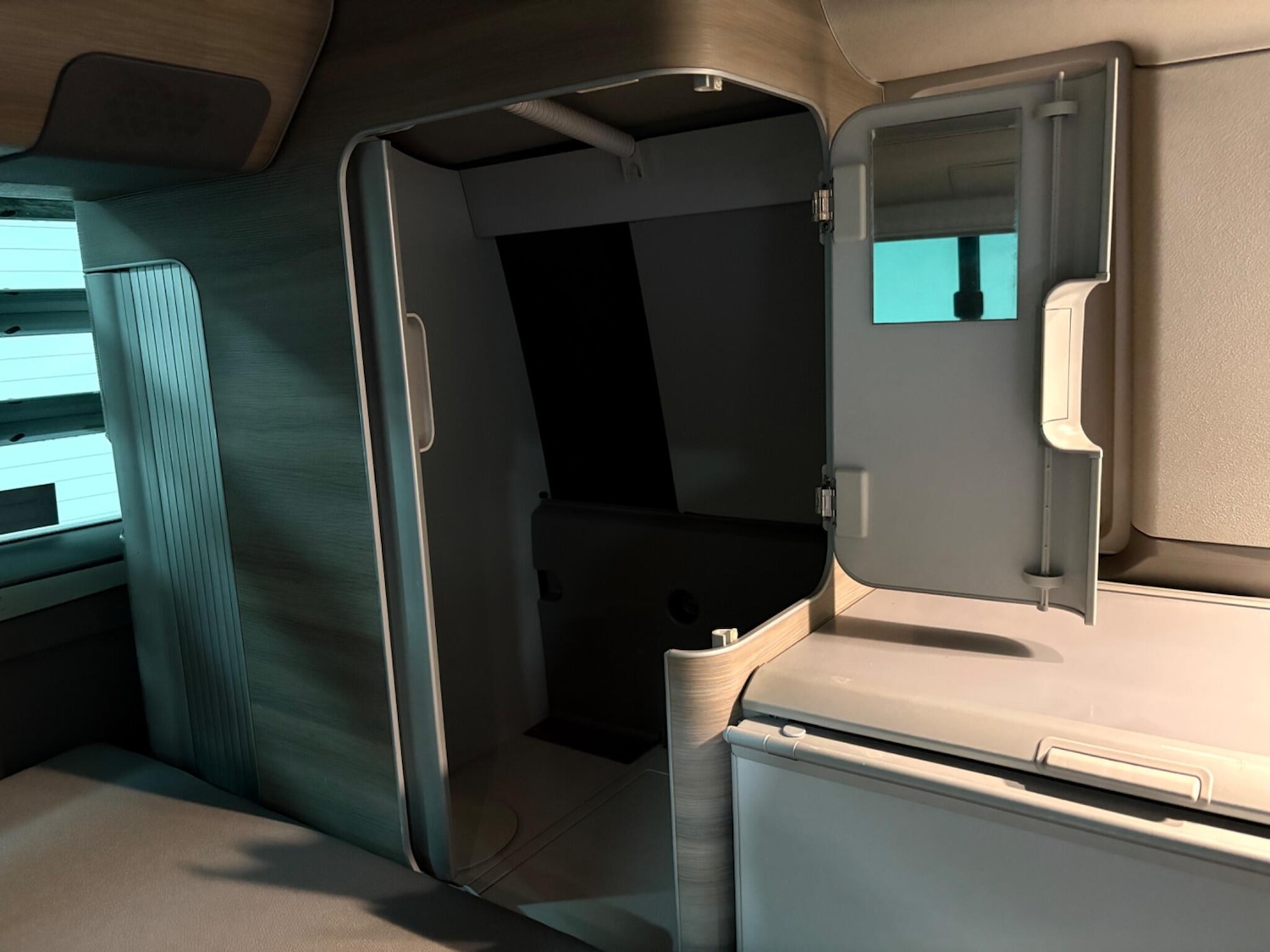 Used Volkswagen California 2015 for sale - 77377370: Photo 45