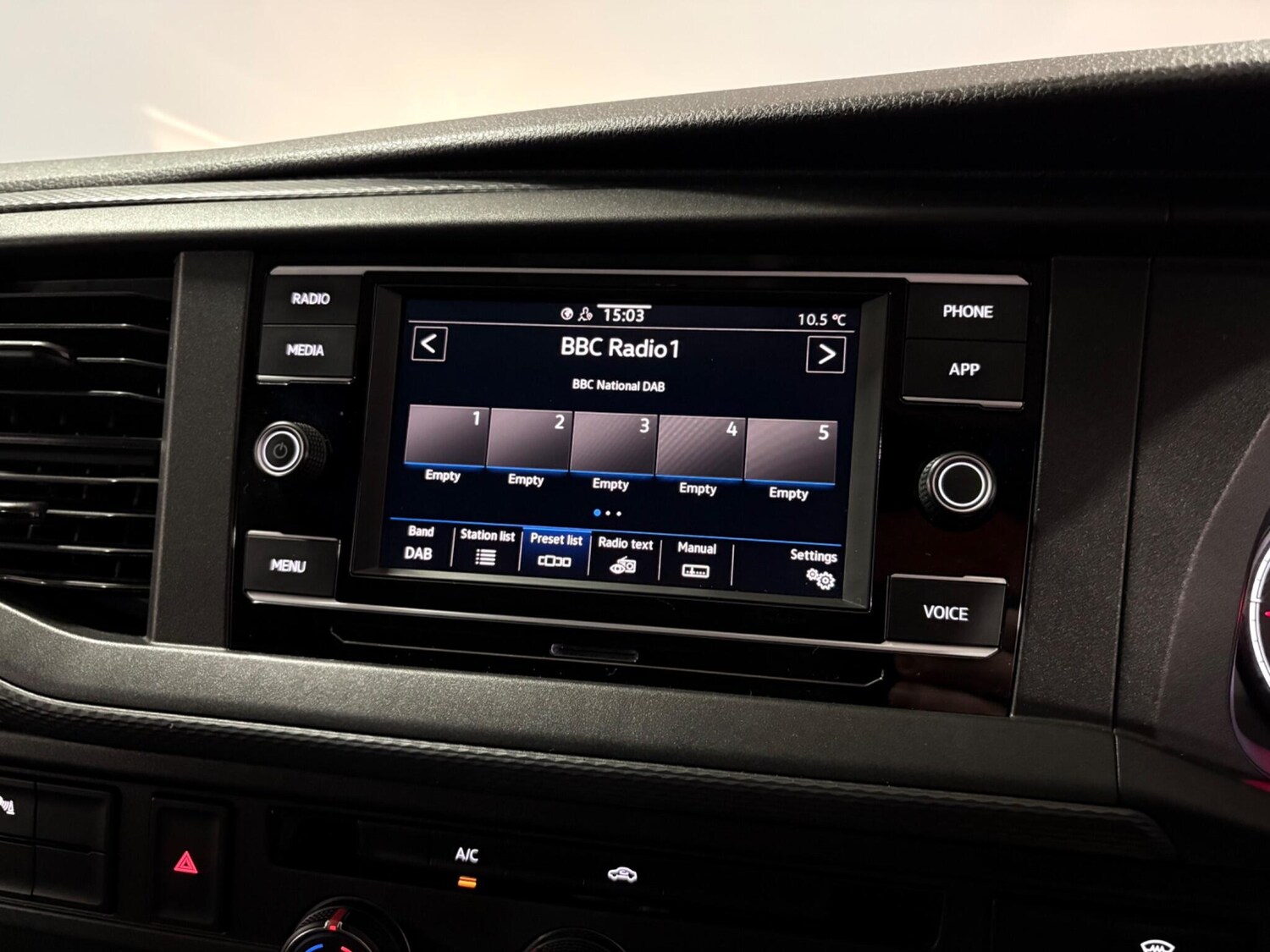 Used Volkswagen Transporter 2021 for sale - 78204500: Photo 38