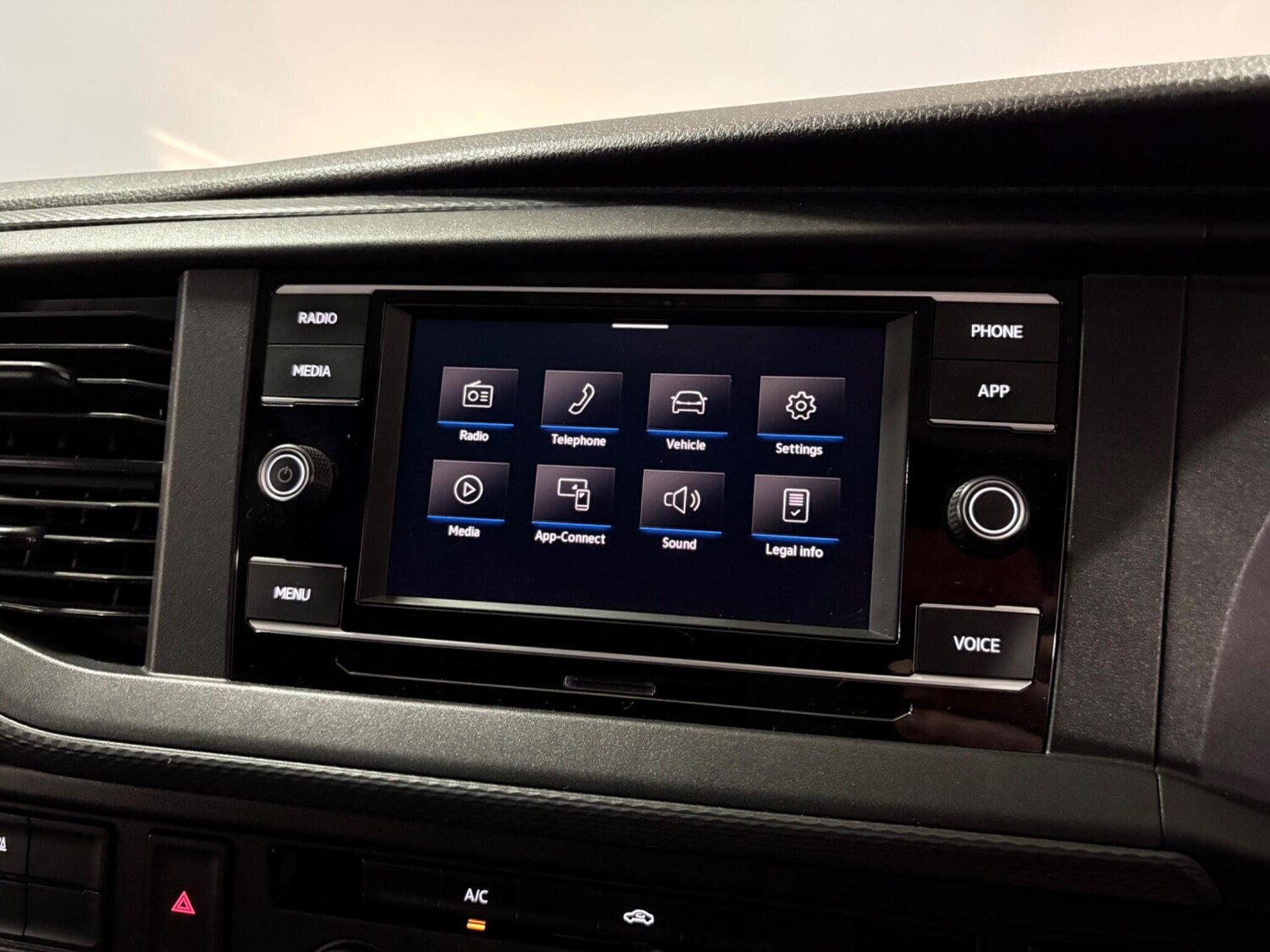 Used Volkswagen Transporter 2021 for sale - 78204500: Photo 41