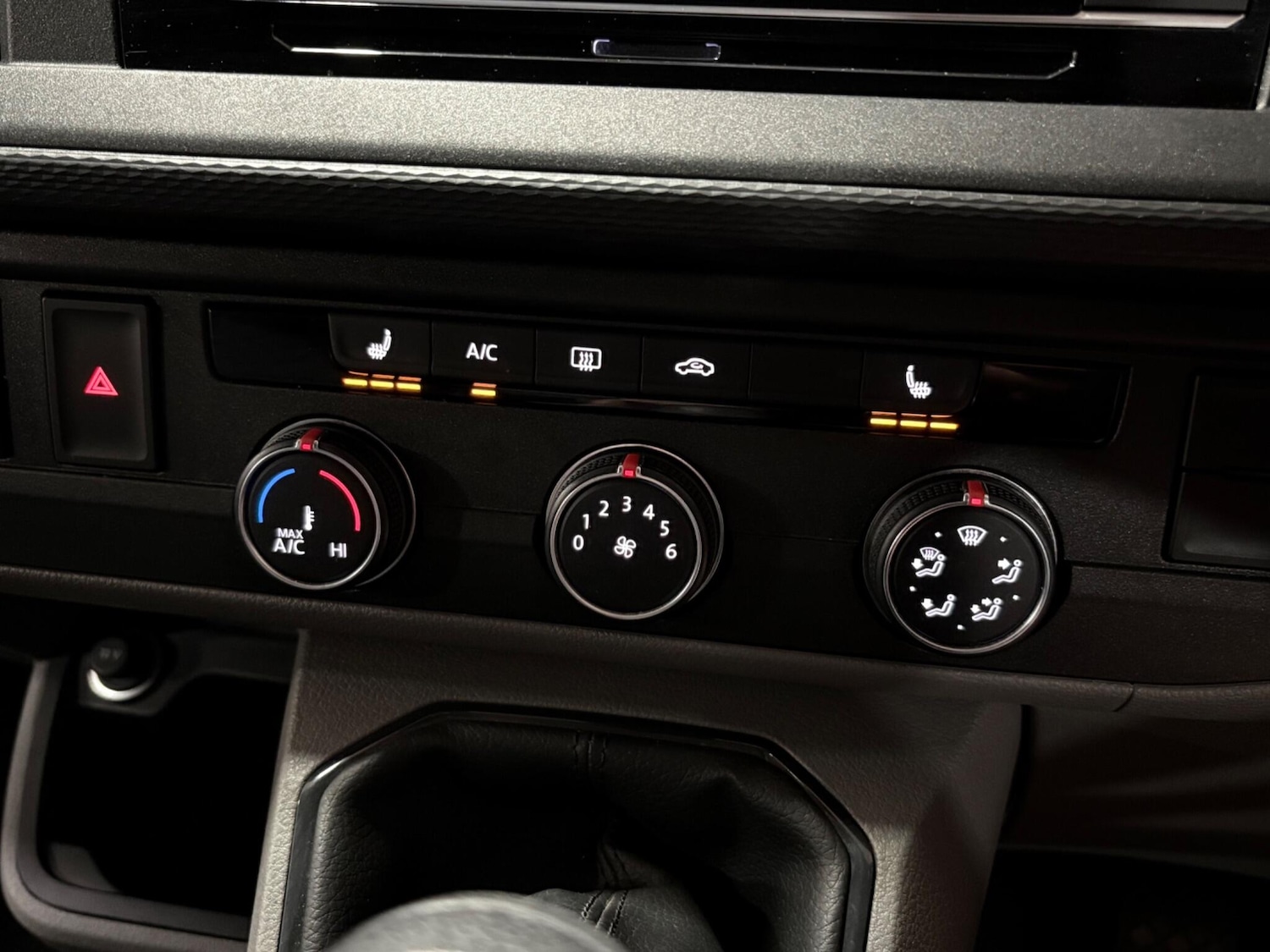 Used Volkswagen Transporter 2023 for sale - 78204521: Photo 12