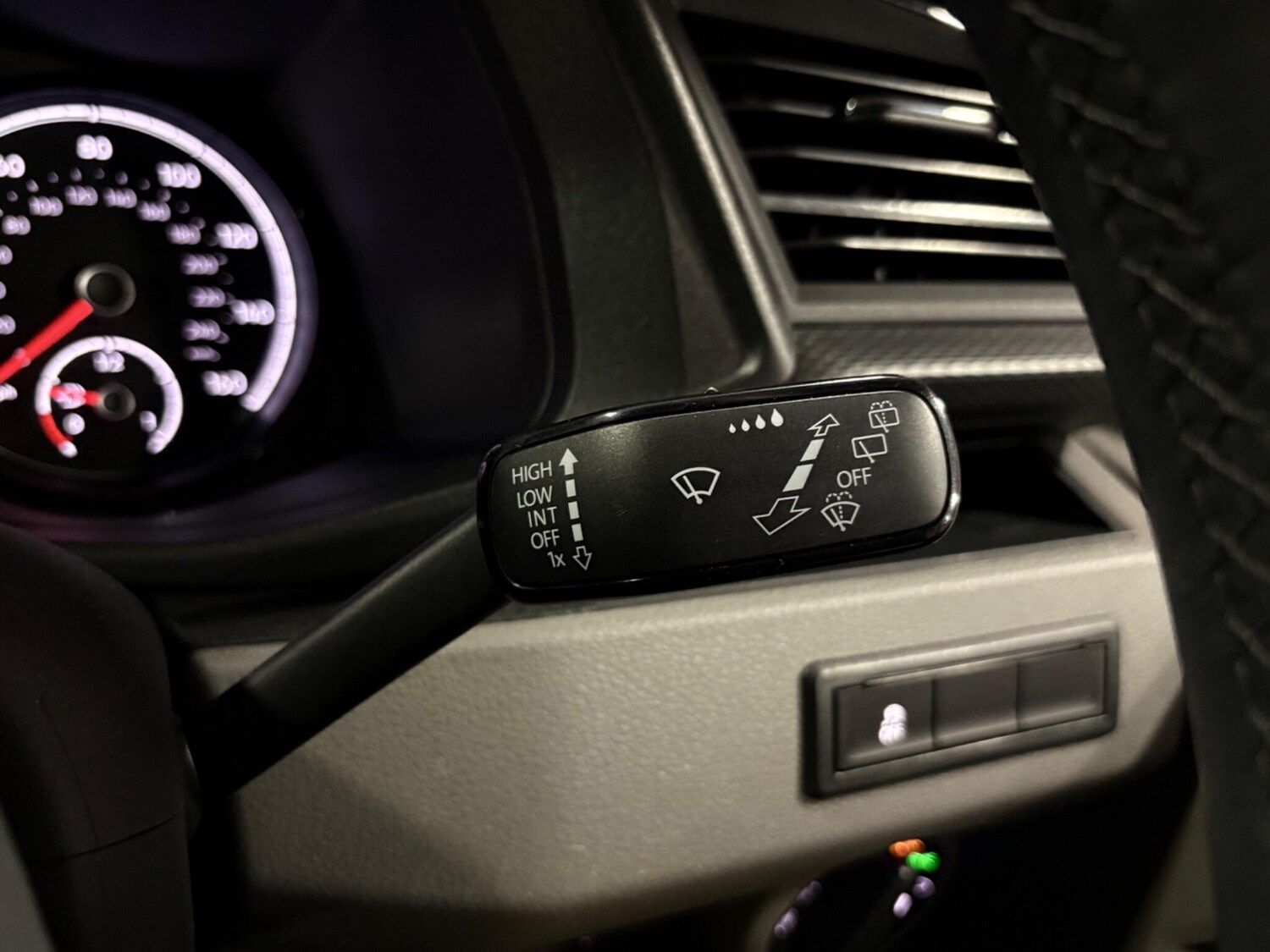 Used Volkswagen Transporter 2023 for sale - 78204521: Photo 32