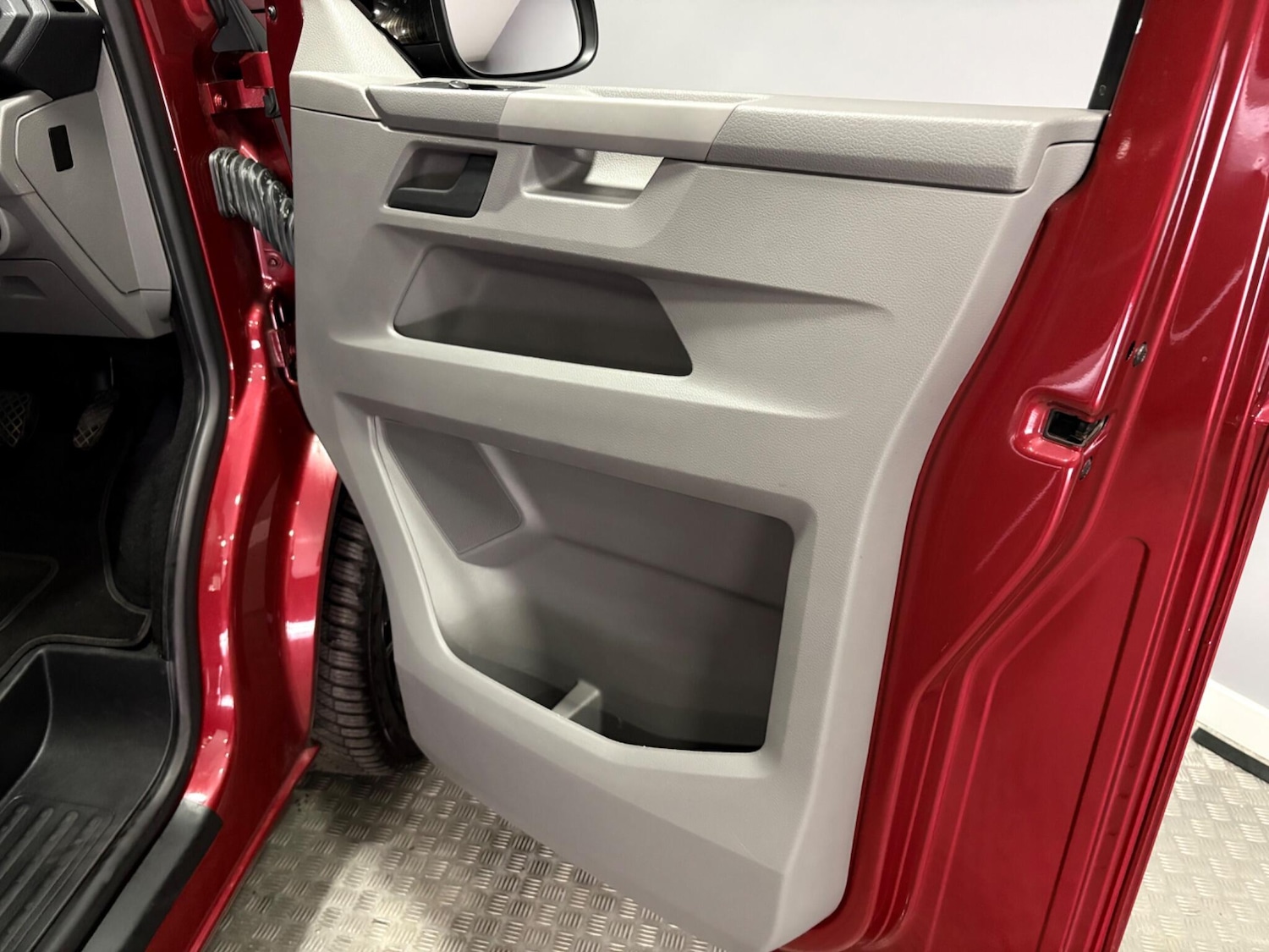 Used Volkswagen Transporter 2023 for sale - 78204521: Photo 43