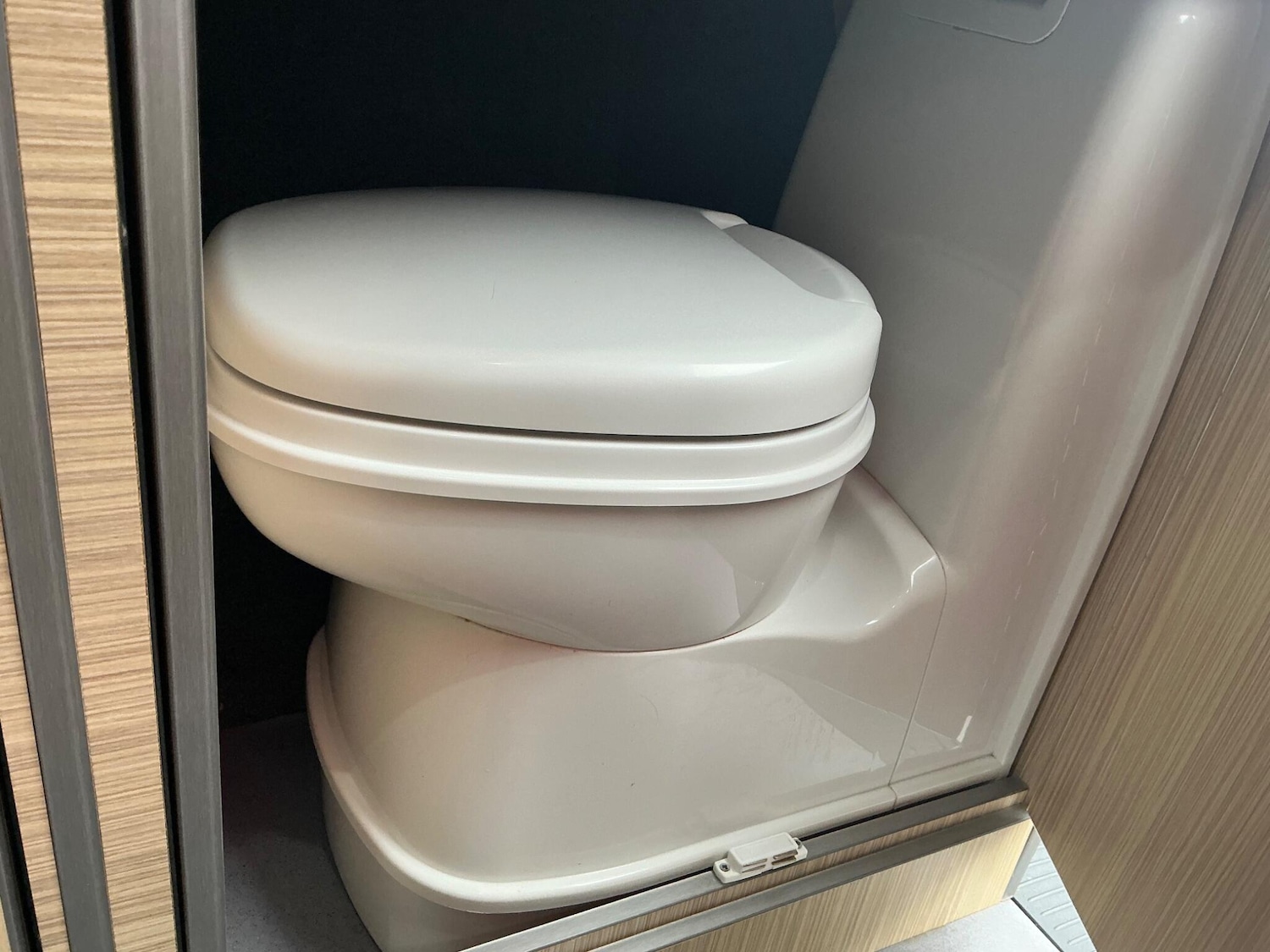 Used Volkswagen Transporter 2016 for sale - 77612217: Photo 44