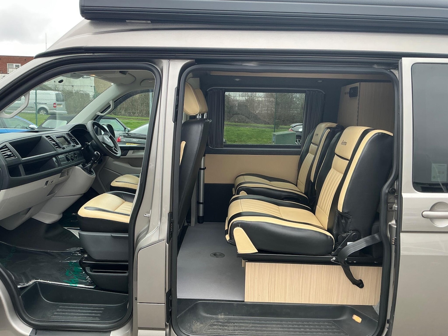 Used Volkswagen Transporter 2016 for sale - 77612217: Photo 6