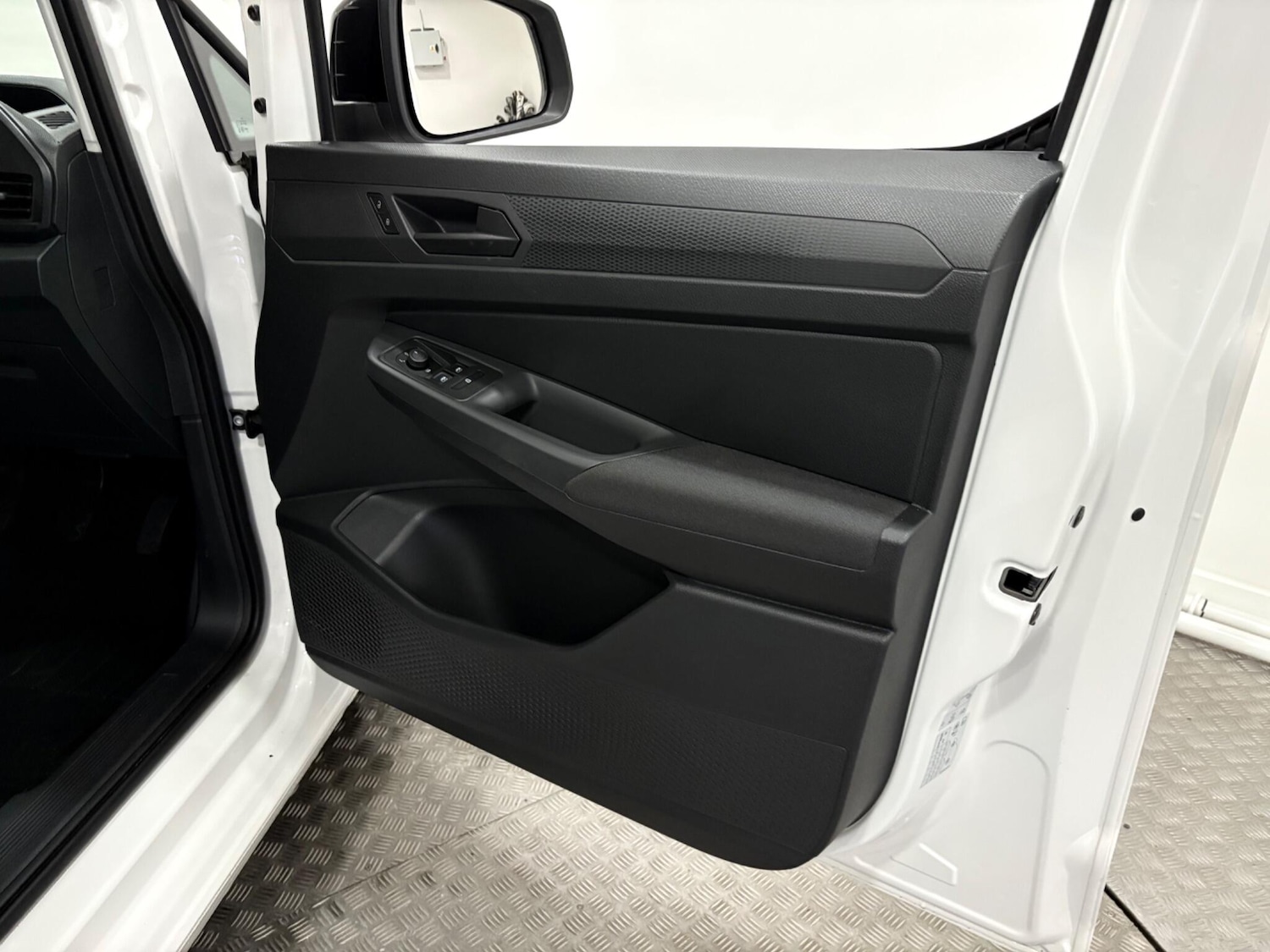 Used Volkswagen Caddy Maxi 2024 for sale - 76839376: Photo 37