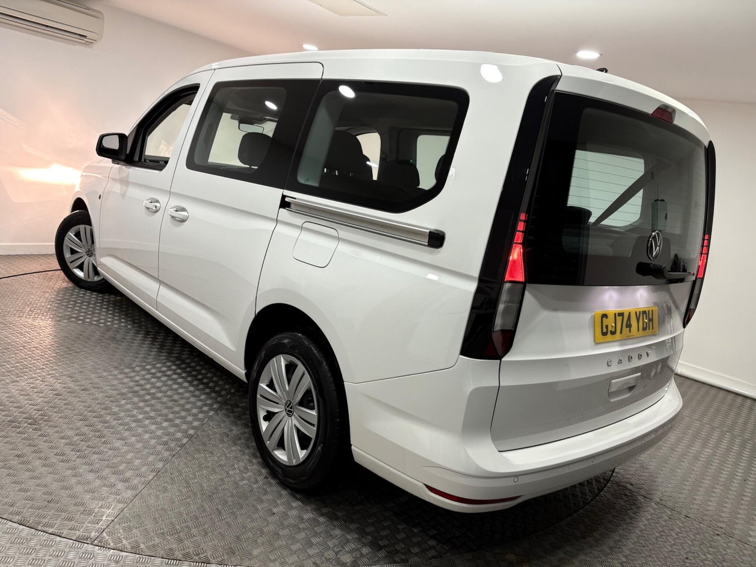 Used Volkswagen Caddy Maxi 2024 for sale - 76839376: Photo 47