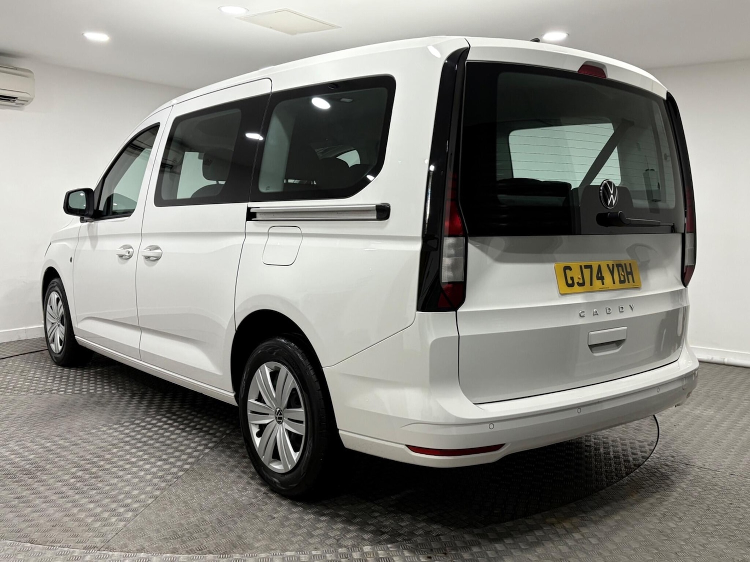 Used Volkswagen Caddy Maxi 2024 for sale - 76839376: Photo 5