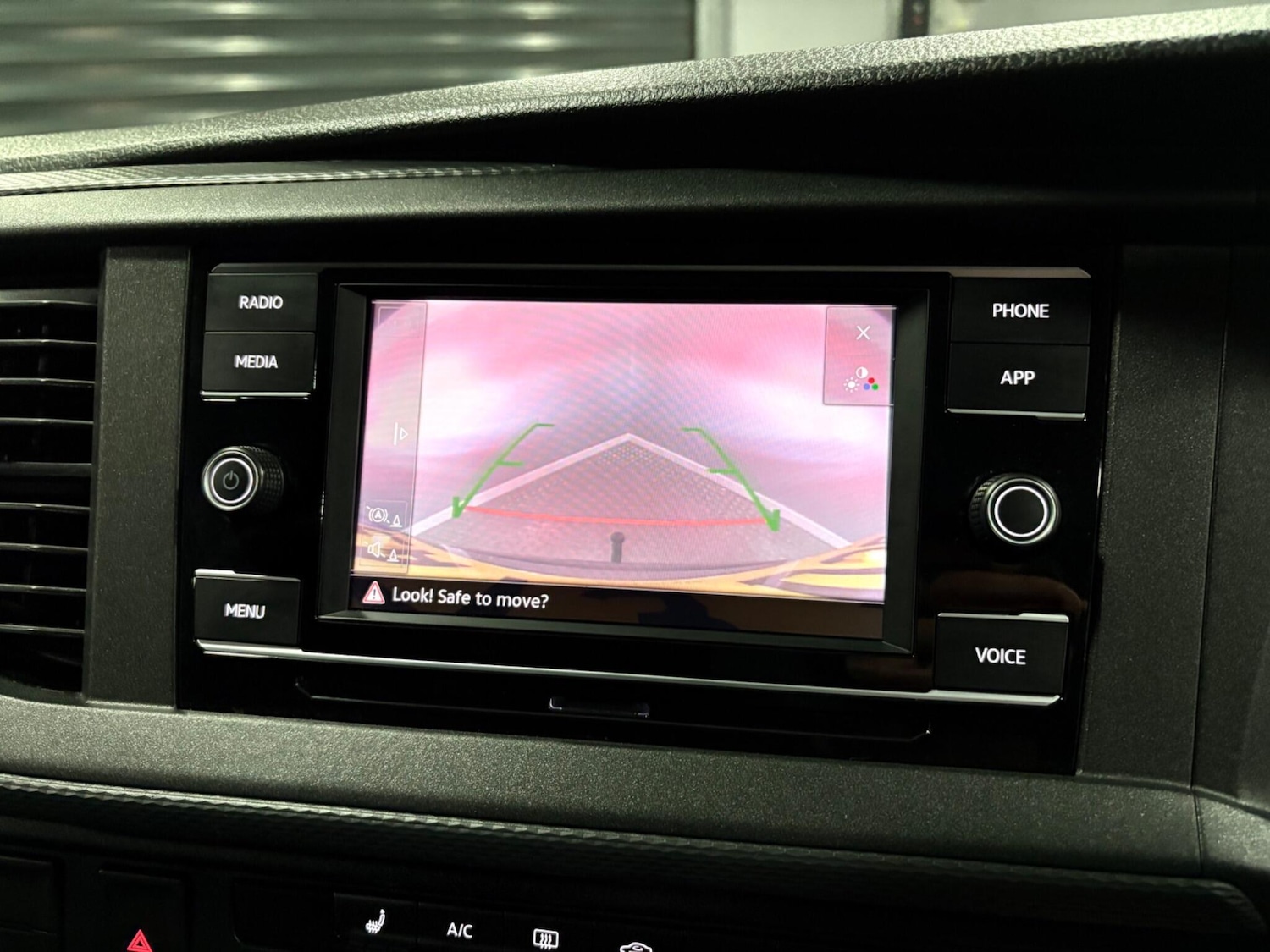 Used Volkswagen Transporter 2023 for sale - 78157593: Photo 14