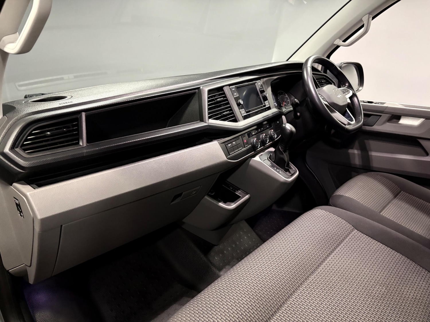 Used Volkswagen Transporter 2023 for sale - 78157593: Photo 27