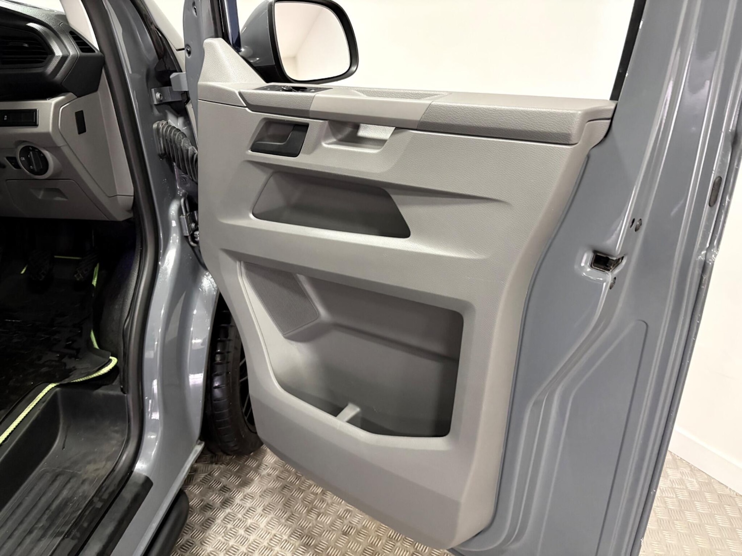 Used Volkswagen Transporter 2021 for sale - 77496165: Photo 47