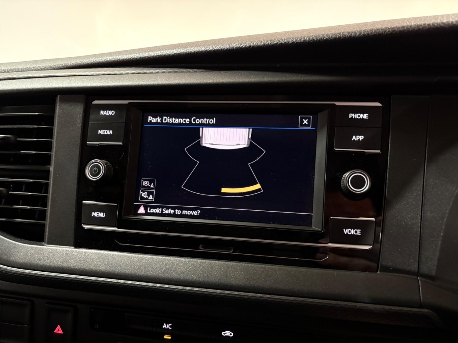 Used Volkswagen Transporter 2021 for sale - 77633319: Photo 39