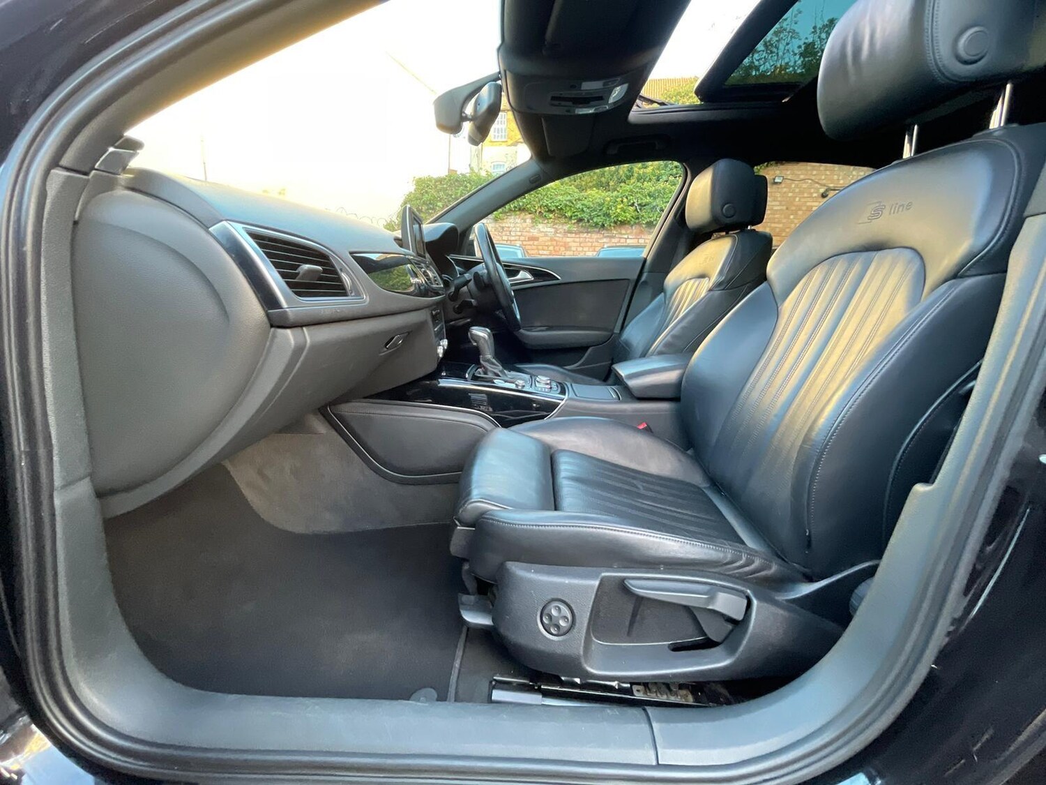 Used Audi A6 Avant 2016 for sale - 76371358: Photo 40