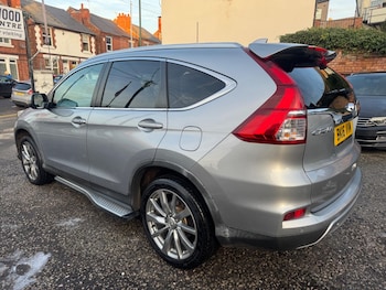 Used Honda CR-V 2016 for sale - 76702214: Photo