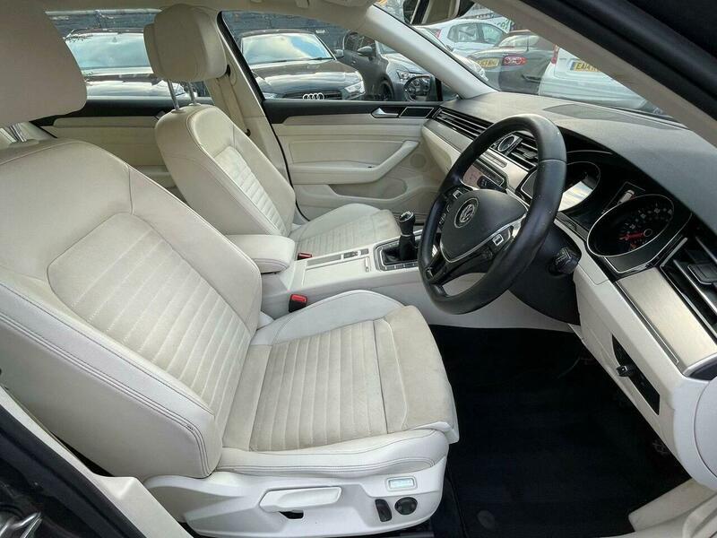 Used Volkswagen Passat 2015 for sale - 76700625: Photo 23