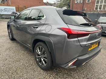 Used Lexus UX 2020 for sale - 76964525: Photo