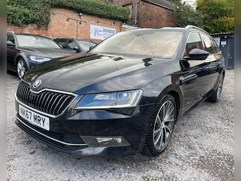 Used Skoda Superb 2017 for sale - 76284318: Photo