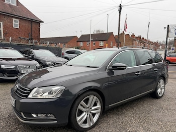 Used Volkswagen Passat 2014 for sale - 77202792: Photo