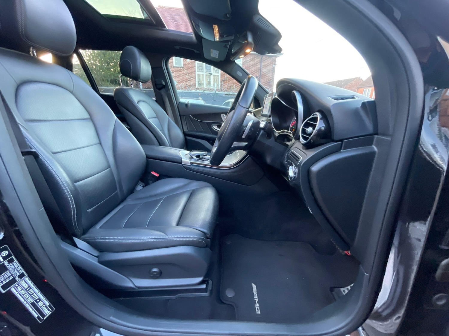 Used Mercedes-Benz GLC 2015 for sale - 76607945: Photo 25