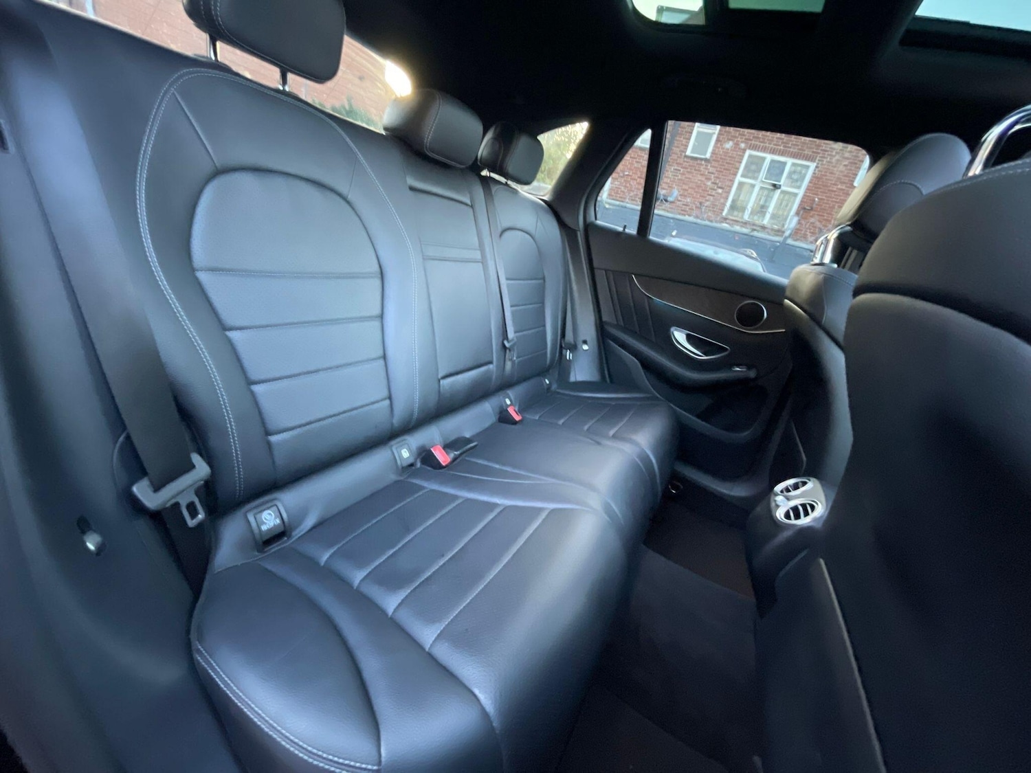 Used Mercedes-Benz GLC 2015 for sale - 76607945: Photo 33