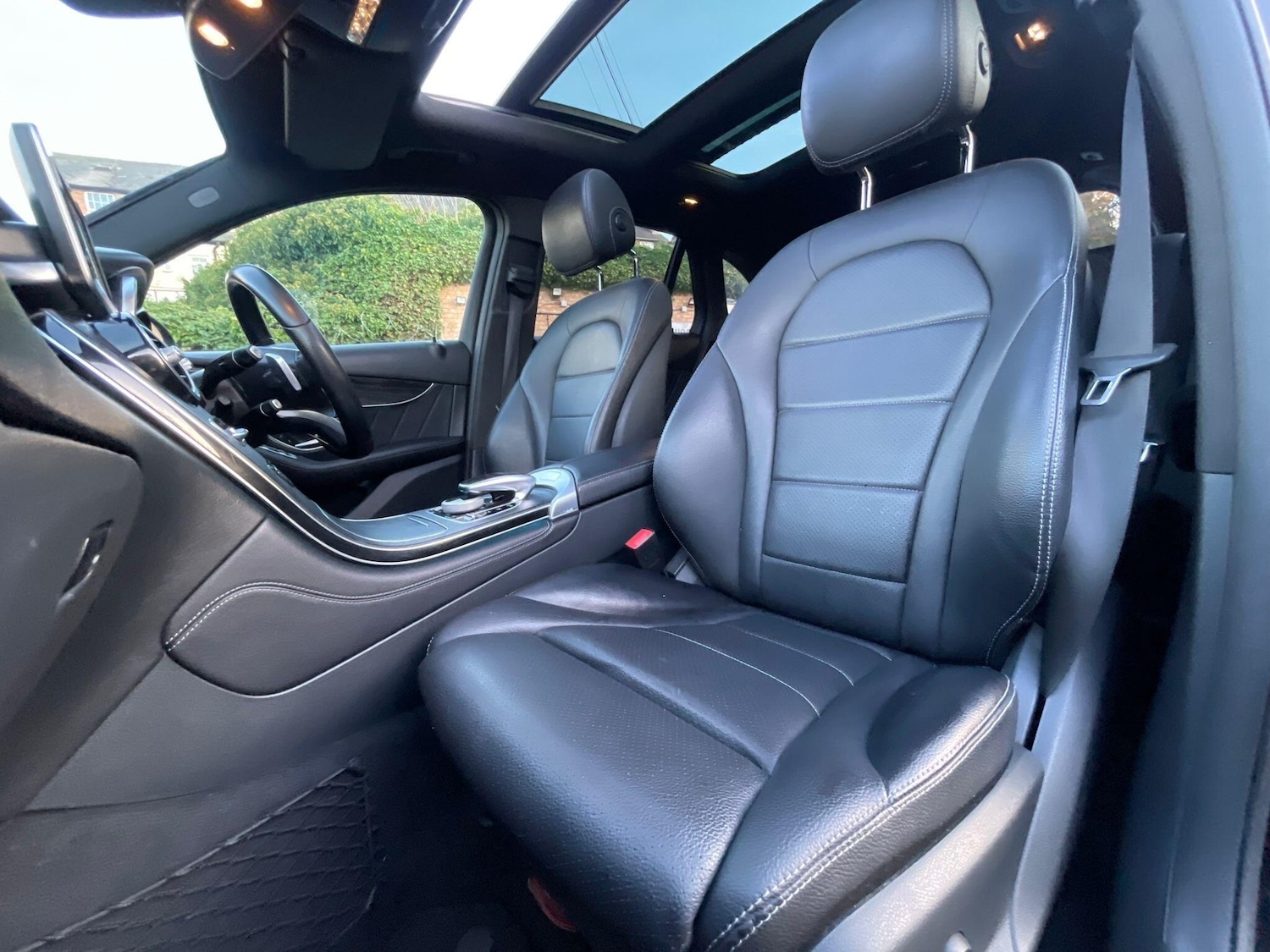 Used Mercedes-Benz GLC 2015 for sale - 76607945: Photo 49