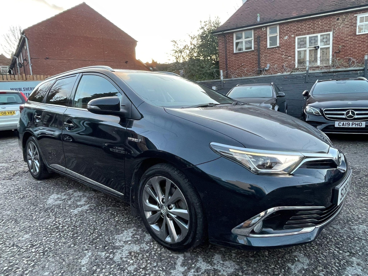 Used Toyota Auris 2016 for sale - 76701559: Photo 1