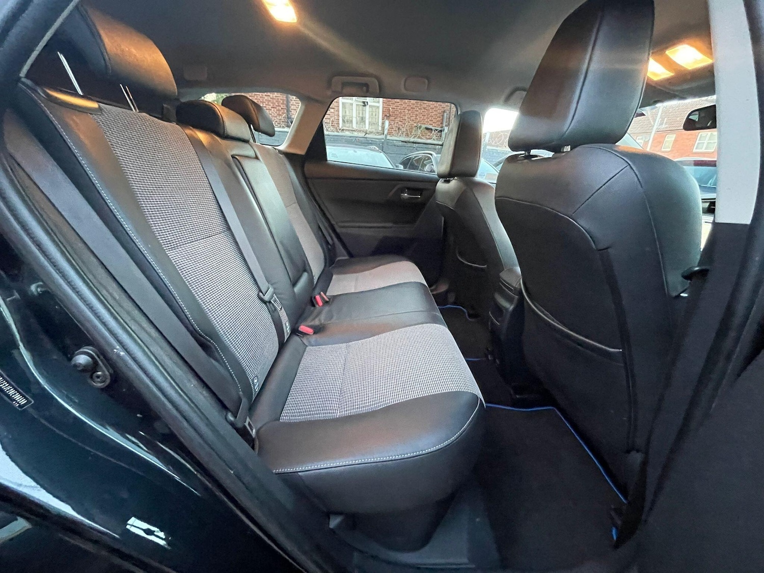 Used Toyota Auris 2016 for sale - 76701559: Photo 24