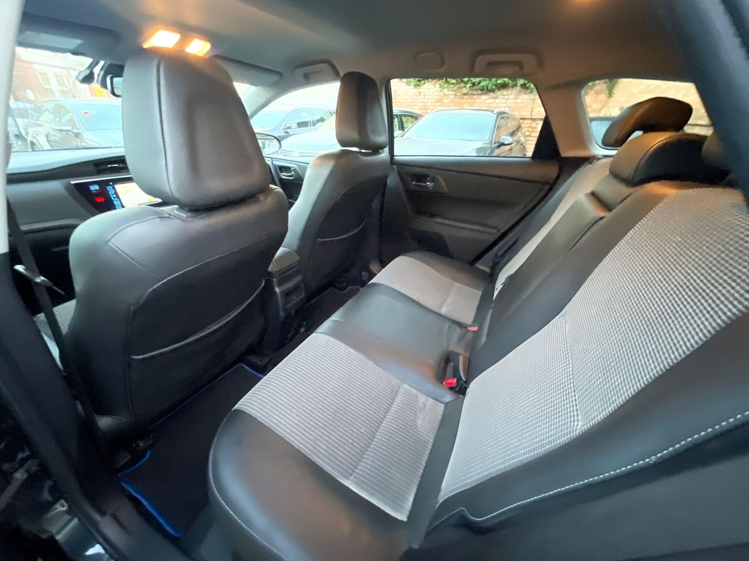 Used Toyota Auris 2016 for sale - 76701559: Photo 30