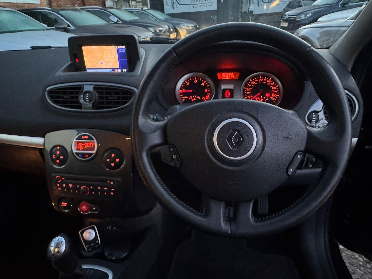 Used Renault Clio 2010 for sale - 77054027: Photo 22