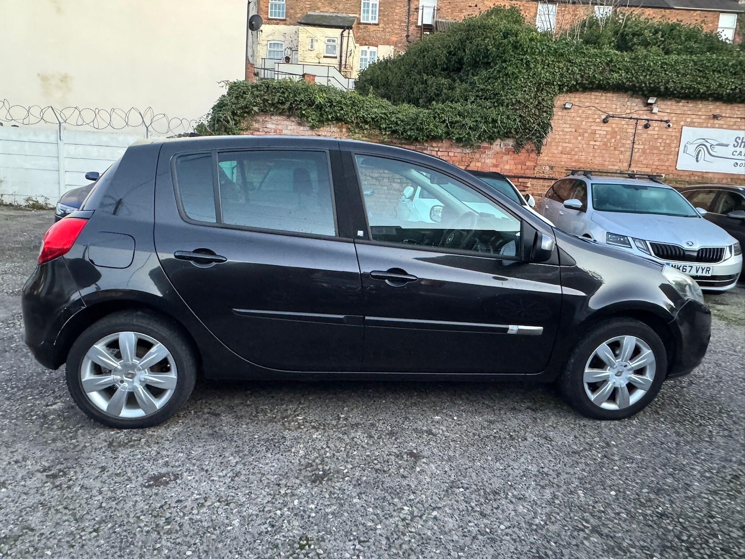 Used Renault Clio 2010 for sale - 77054027: Photo 8