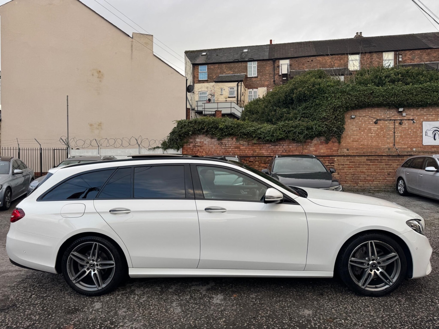 Used Mercedes-Benz E Class 2017 for sale - 76701455: Photo 15