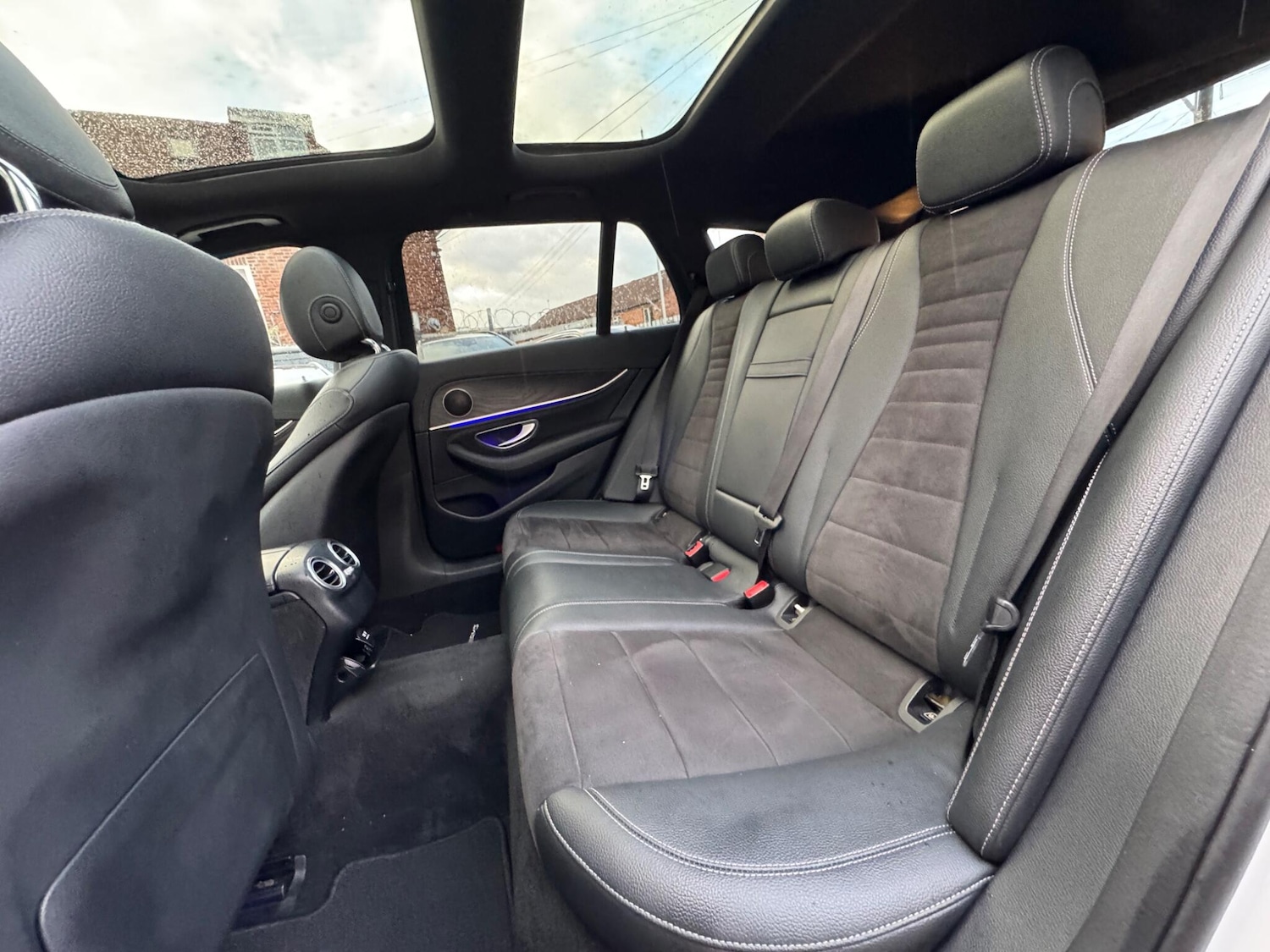 Used Mercedes-Benz E Class 2017 for sale - 76701455: Photo 30