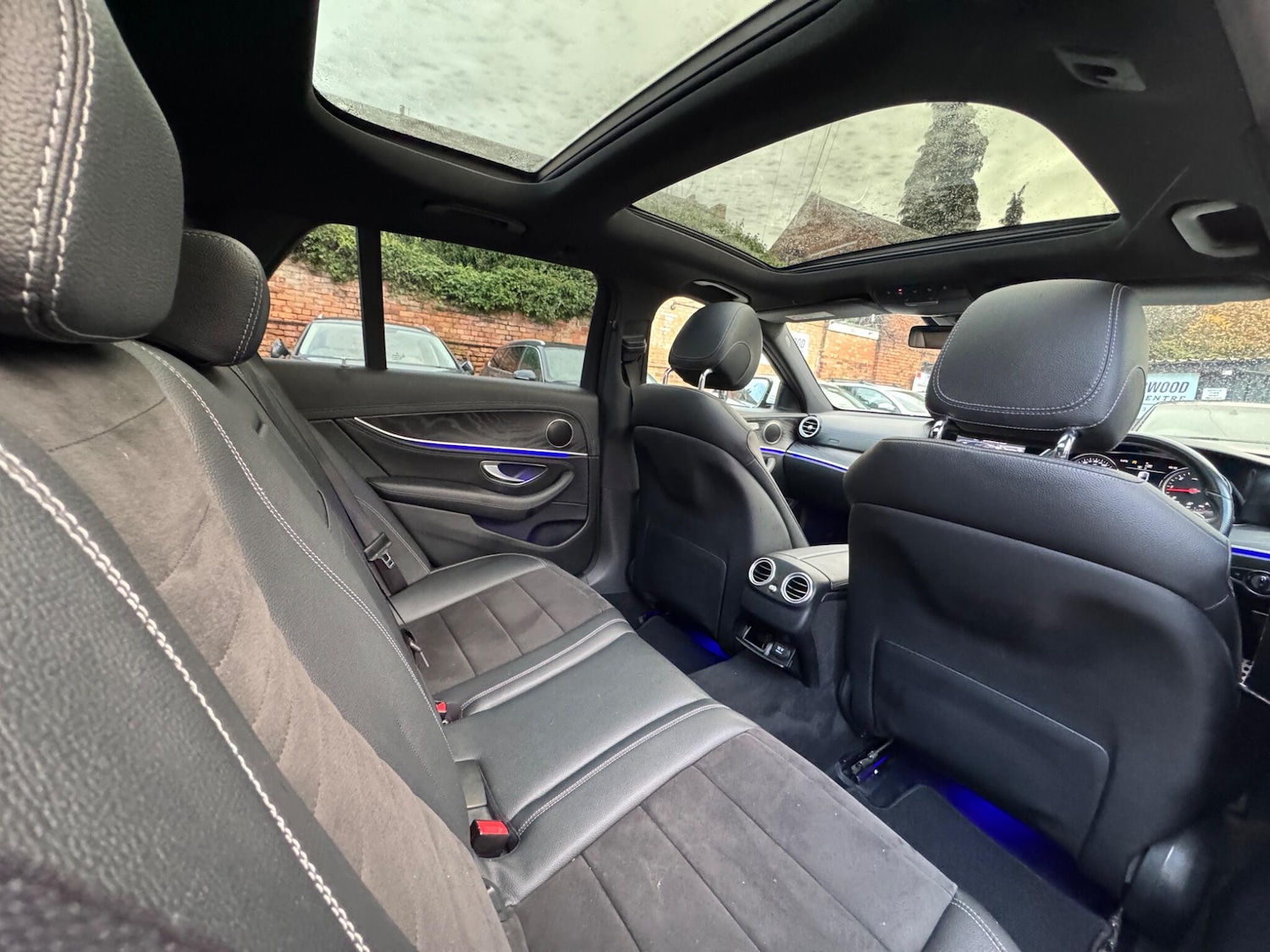 Used Mercedes-Benz E Class 2017 for sale - 76701455: Photo 31