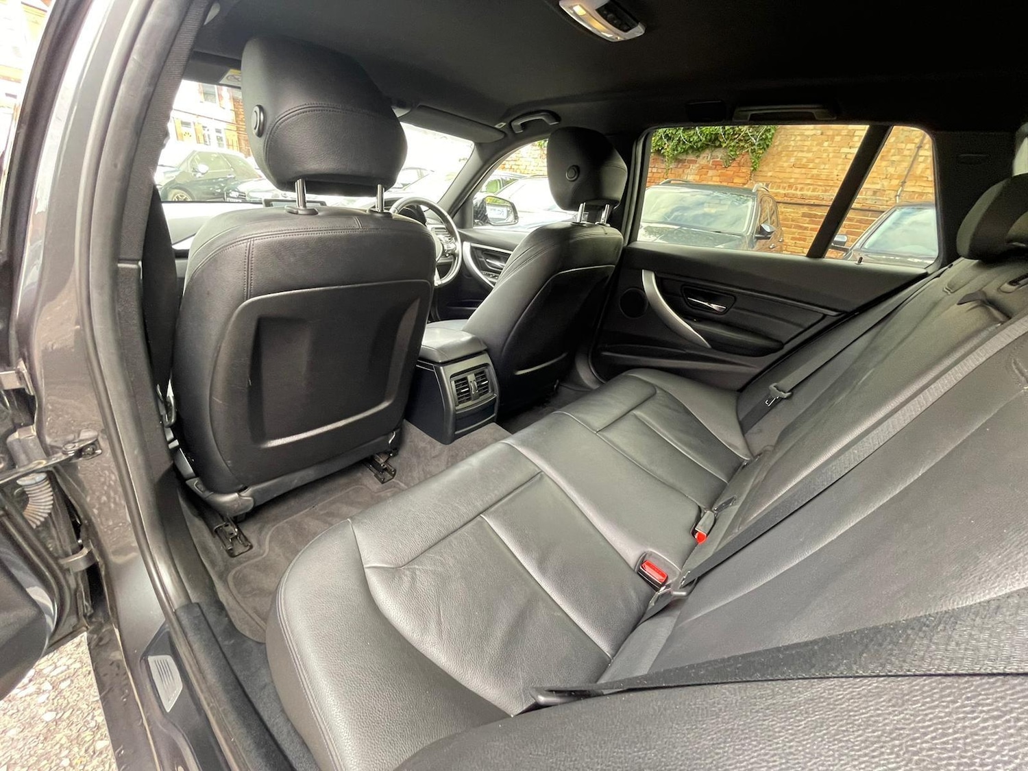Used BMW 3 Series 2015 for sale - 76315113: Photo 30