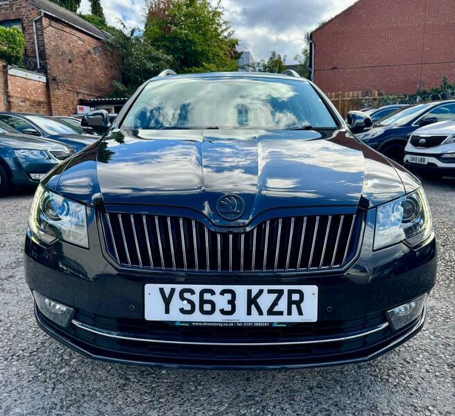 Used Skoda Superb 2013 for sale - 76988393: Photo 2