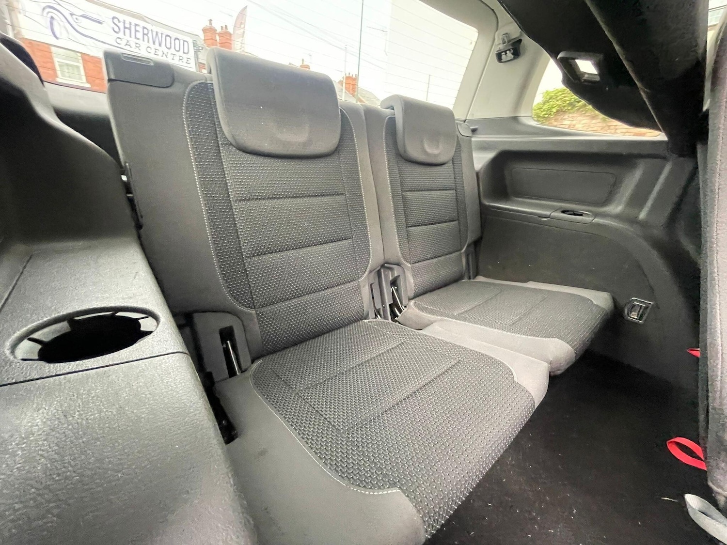 Used Volkswagen Touran 2011 for sale - 76702220: Photo 20