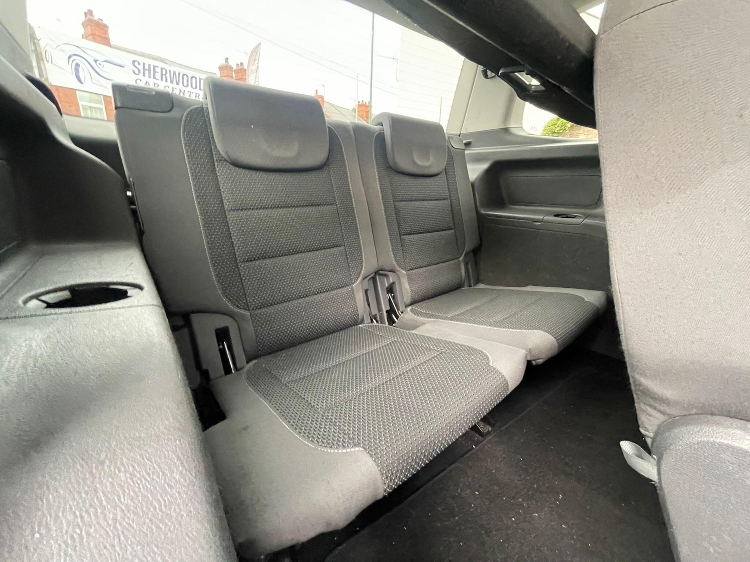 Used Volkswagen Touran 2011 for sale - 76702220: Photo 23